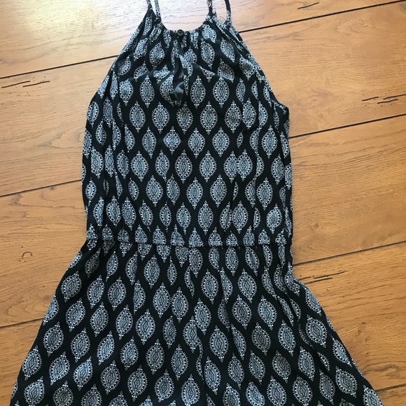 Romper - Picture 2 of 2